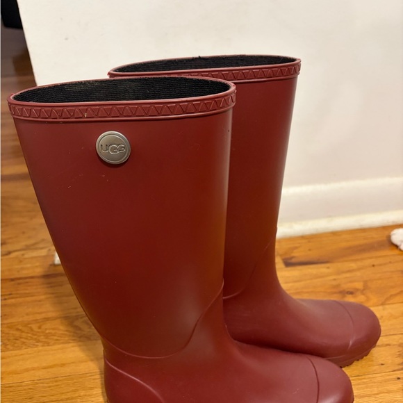 UGG Shoes - UGG Burgundy Waterproof Boots
